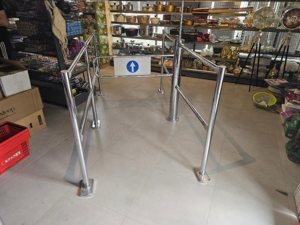 Poort supermarkt winkel elektrisch, Ophalen of Verzenden