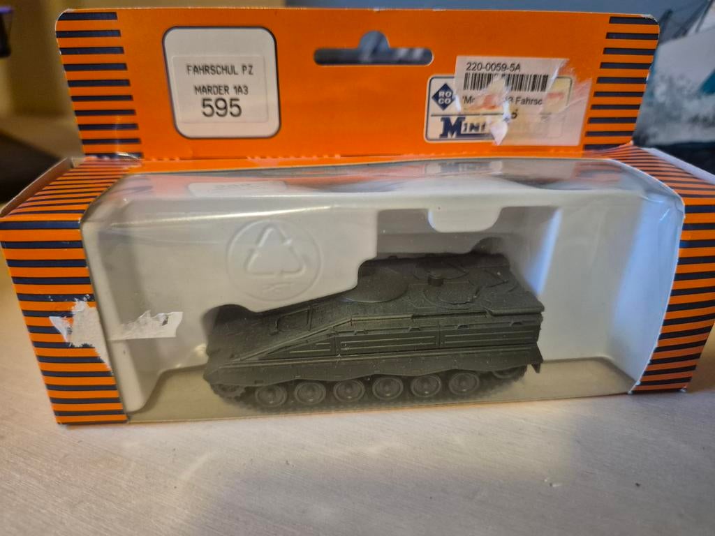H0 roco minitanks marder 1A3 pantserwagen, Ophalen of Verzenden, Nieuw, Gelijkstroom, Roco
