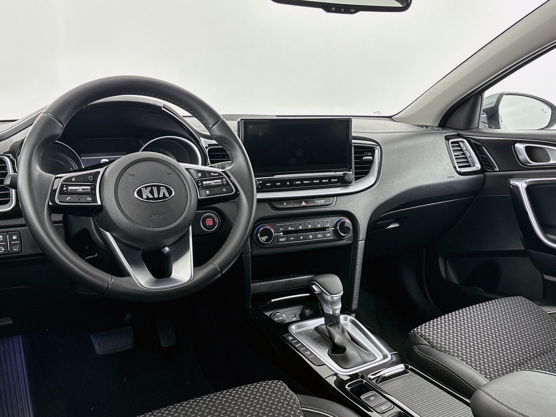 Kia Xceed - 1.6 GDi PHEV DynamicLine // DEALERONDERHOUDEN //, Auto's, Gebruikt, Plug-in hybride, Bedrijf, 71 km/l