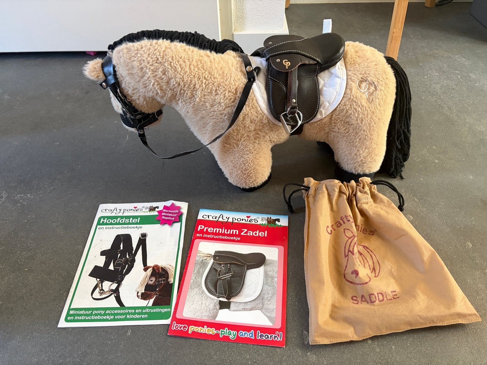 Crafty Ponies Speelgoedpony met Hoofdstel en Zadel, Ophalen, Paard, Overige merken, Zo goed als nieuw