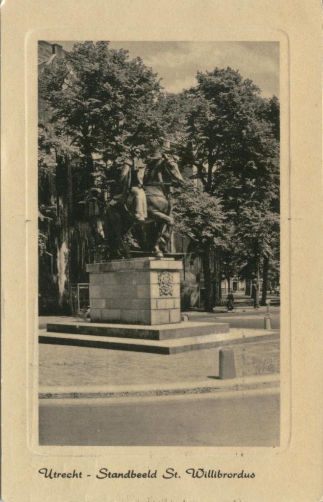 Utrecht Standbeeld  St. Willibrordus  1949, Verzenden, 1940 tot 1960, Gelopen, Utrecht