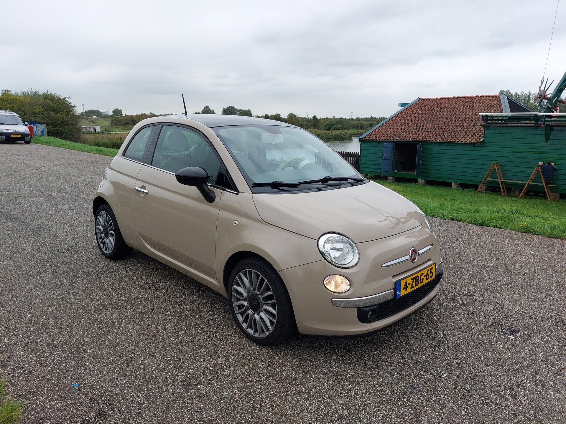 Fiat 500 0.9 TwinAir Easy. AIRCO, LEDER, PANORAMADAK!, Auto's, Voorwielaandrijving, 86 pk, Gebruikt, Bruin
