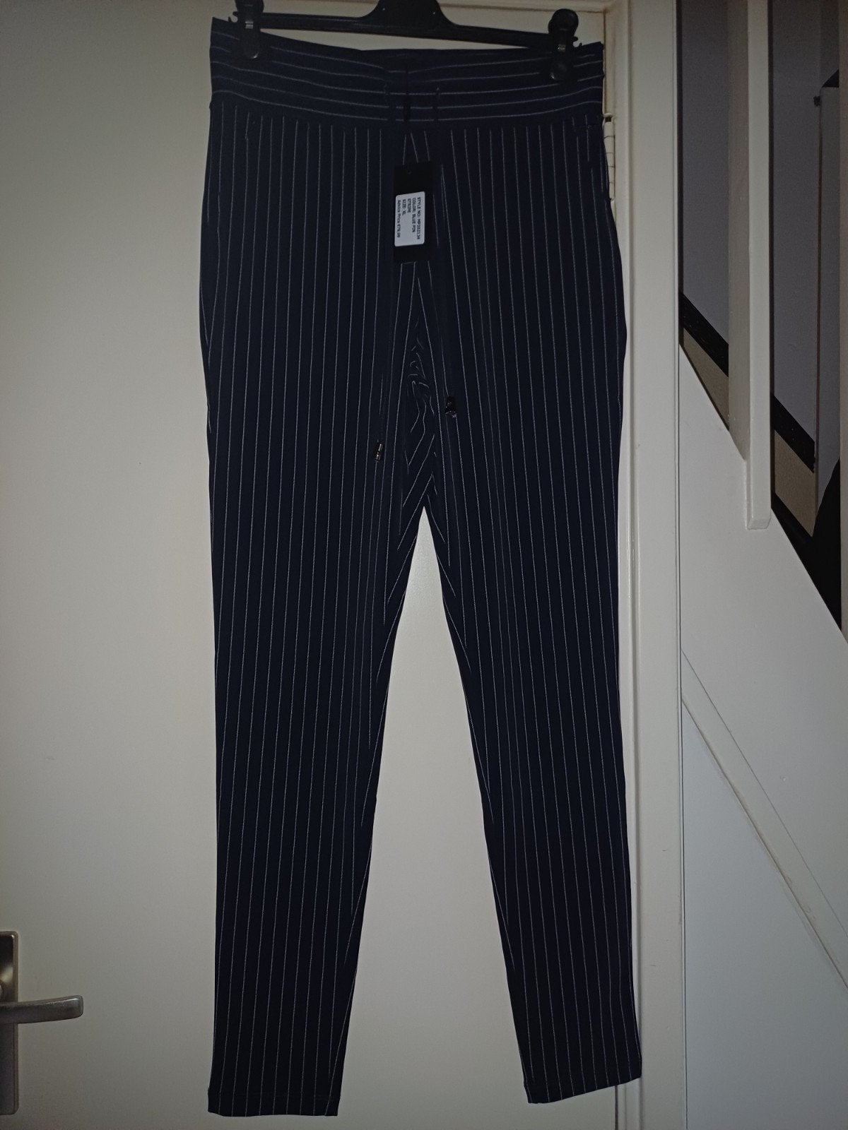 Mi Piace travelbroek skinny Blue pin stripe XL, Kleding | Dames, Broeken en Pantalons, Mp, Blauw, Maat 46/48 (XL) of groter, Nieuw