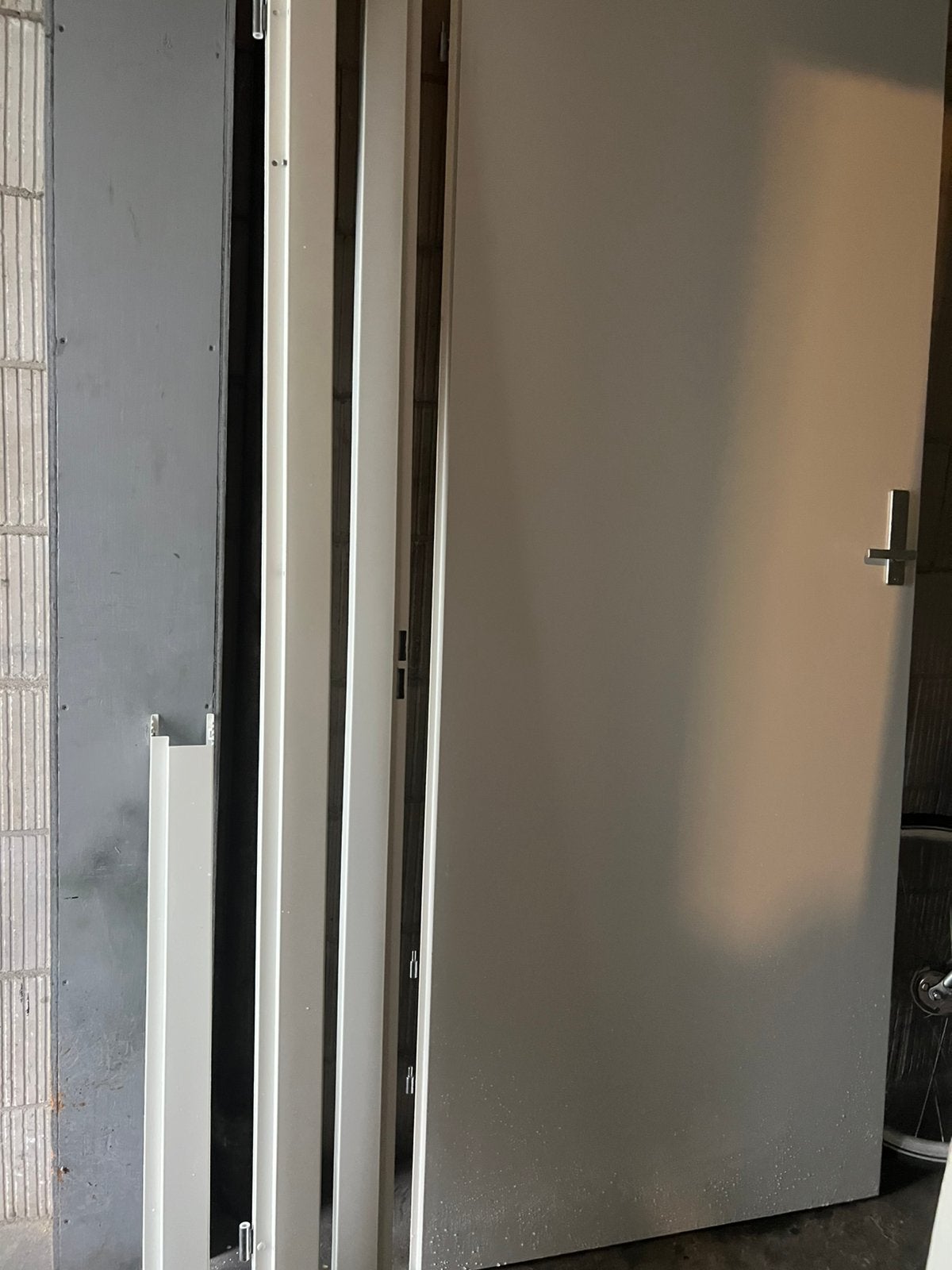 Binnendeur met kozijn zonder handkruk en zonder slot, Ophalen of Verzenden, Zo goed als nieuw, Binnendeur, 200 tot 215 cm