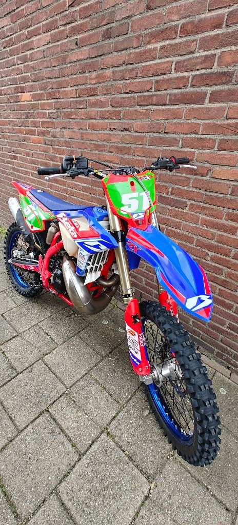 Beta RX300 2024 2takt met maar 36 uren, 6 versnellingen, 300 cc, Zo goed als nieuw, Ophalen