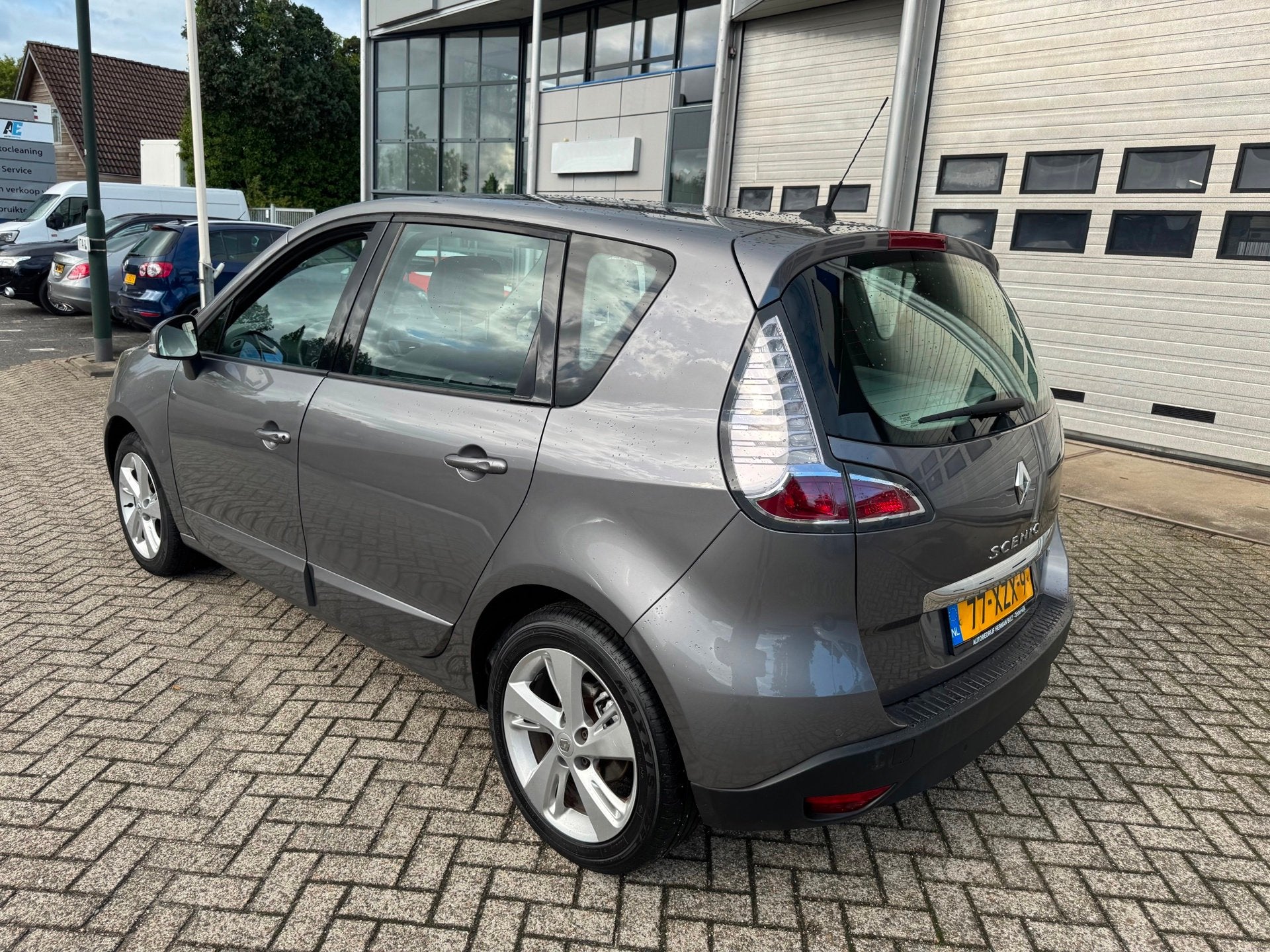 Renault Scénic 1.2 TCe Dynamique CAMERA, Cruise, NAP, Voorwielaandrijving, Euro 5, Parkeersensor, Gebruikt