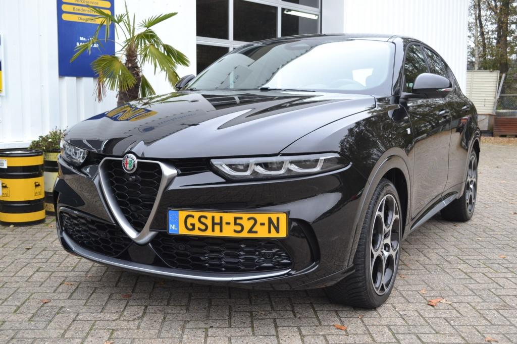 Alfa Romeo TONALE Tributo Italiano 1.6 JTDm BTW auto, 12 maanden, Gebruikt, 4 cilinders, Zwart
