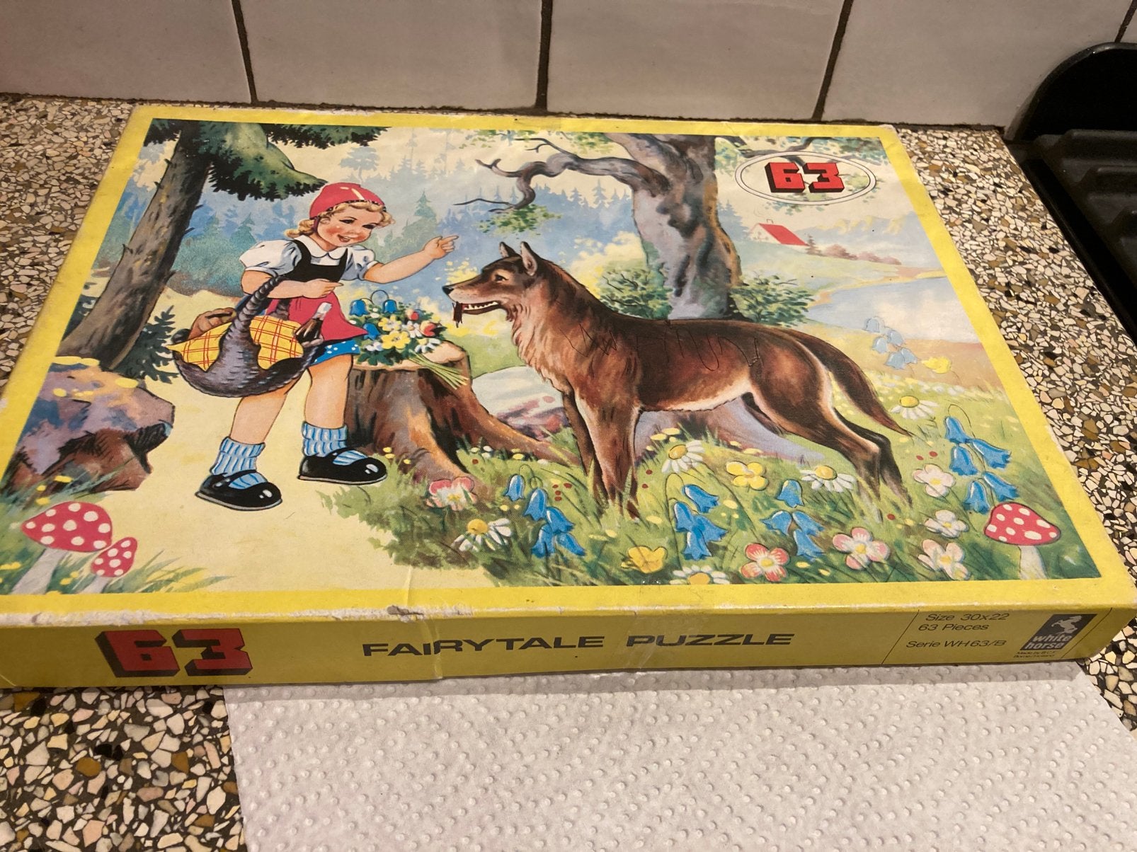 Puzzel roodkapje, Ophalen of Verzenden, 10 tot 50 stukjes, Gebruikt