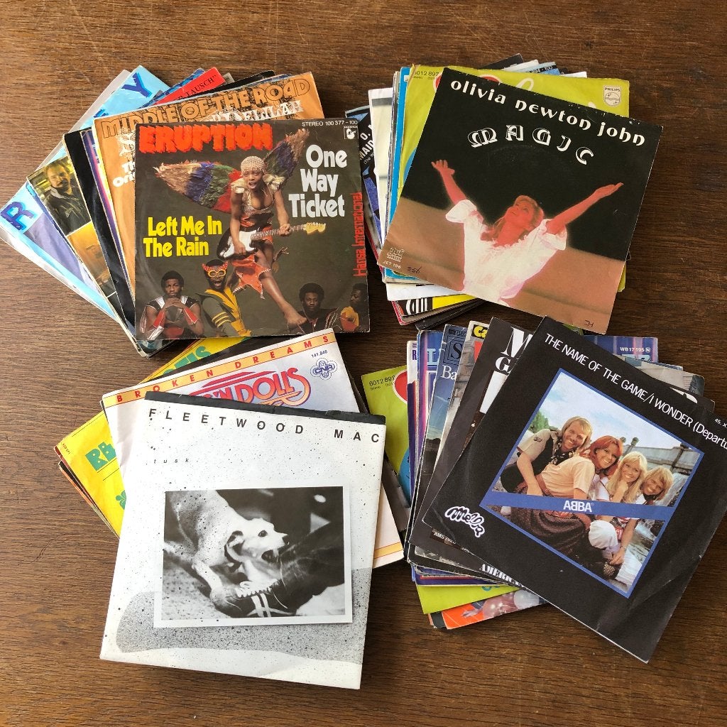 Partij van 70 Engelstalige vinyl singles, Ophalen of Verzenden, Gebruikt, 7 inch, Pop