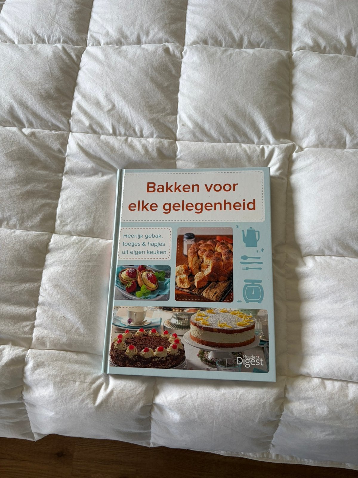 Annette Heisch - Bakken voor elke gelegenheid, Annette Heisch; Cornelia Klaeger, Ophalen of Verzenden, Zo goed als nieuw, Nederland en België
