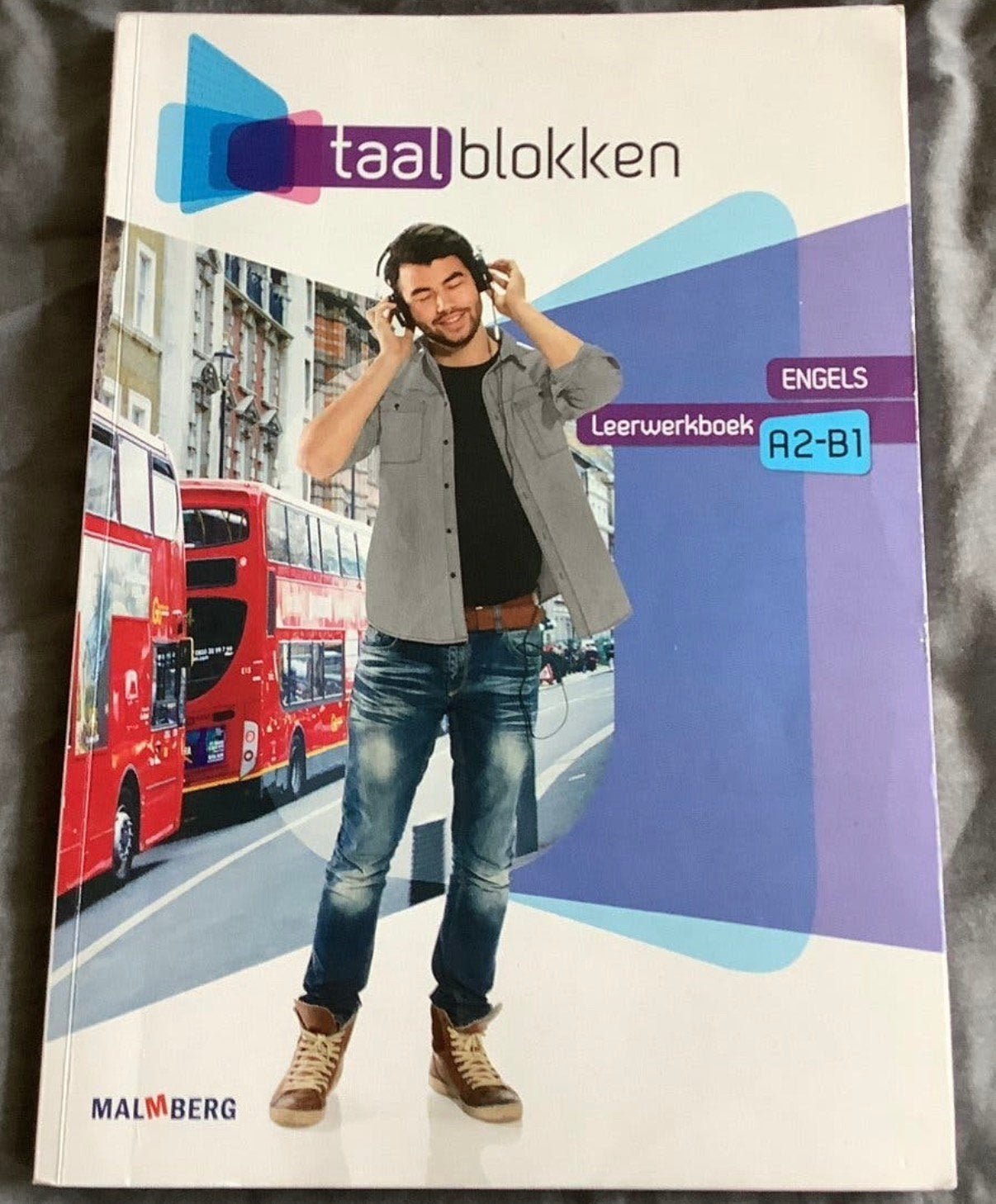 Taalblokken Engels Leerwerkboek A2-B1, Ophalen of Verzenden, Beta, Zo goed als nieuw, MBO