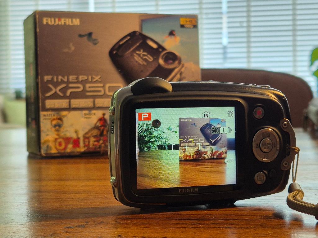 Fujifilm Finepix XP50 Waterproof camera + 4GB SD kaart, 14 Megapixel, Gebruikt, Compact, Ophalen of Verzenden