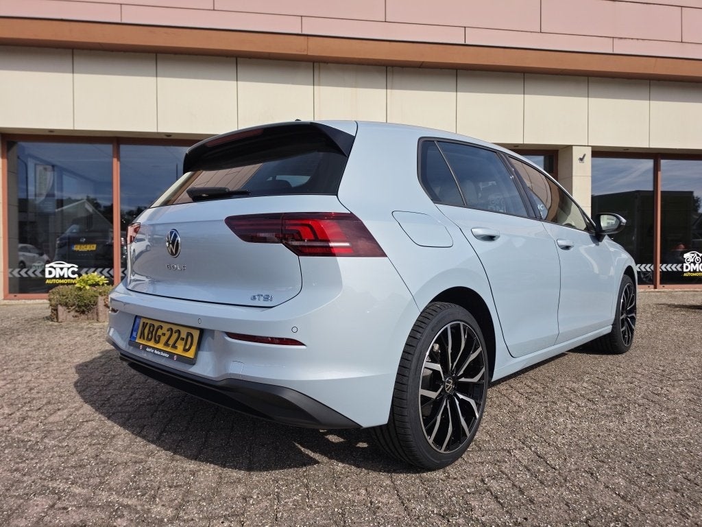 Volkswagen Golf 1.5 eTSI Life Edition | Mild Hybrid | Navi |, 12 maanden, Euro 6, Blauw, Bedrijf