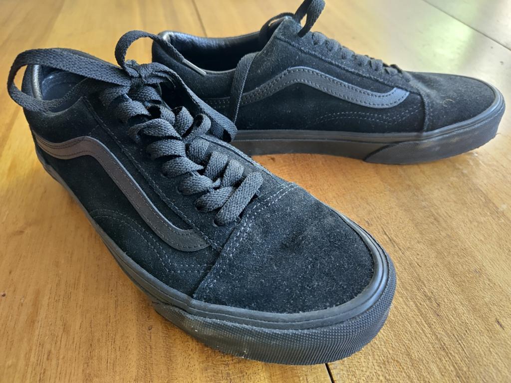 VANS Old skool maat 40- valt klein als 38 1/2, Ophalen of Verzenden, Zo goed als nieuw, Zwart