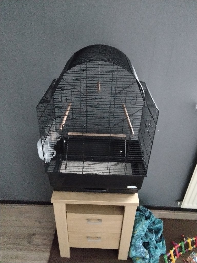 Te koop mooie parkietenkooi, Dieren en Toebehoren, Vogels | Hokken en Kooien, Ophalen of Verzenden, Zo goed als nieuw, Metaal