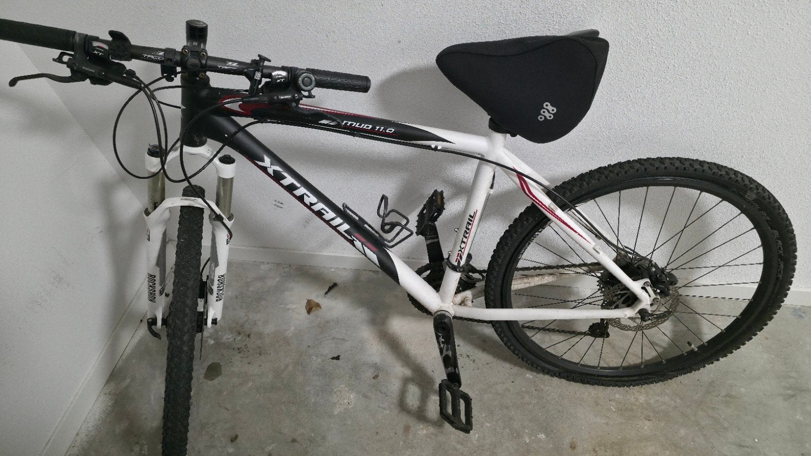 XTRAIL Mountainbike - Wit/Zwart, Zo goed als nieuw, Fietsen en Brommers, Fietsen | Mountainbikes en ATB, Ophalen of Verzenden