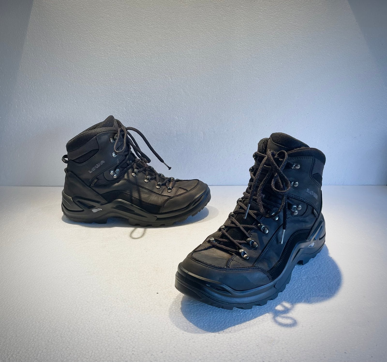 Lowa GTX Goretex wandelschoenen bergschoenen 42,5, Ophalen of Verzenden, Schoenen