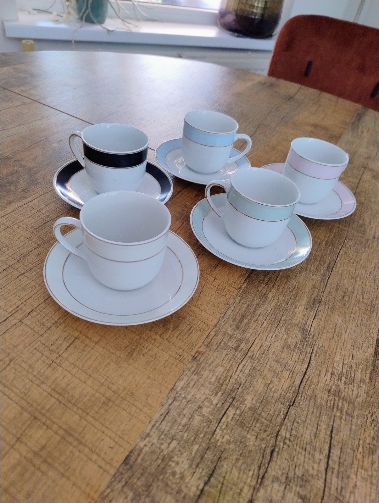 Koffieservies met gebaksschaal - Diverse kleuren, Ophalen of Verzenden, Nieuw, Overige stijlen