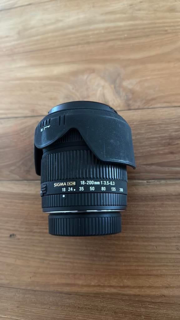 Sigma DC 18-200mm 1:3.5-6.3 lens, Ophalen of Verzenden, Zo goed als nieuw, Telelens