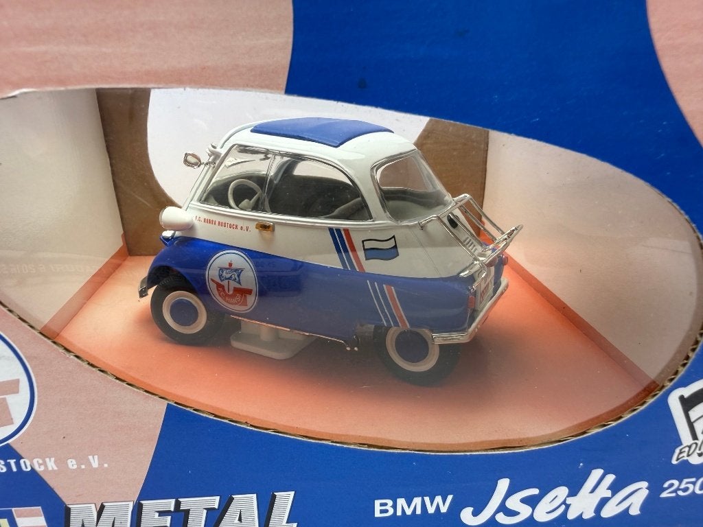 Revell Metal BMW Isetta 250 1:18 F.C. Hansa Rostock, Gebruikt, Adres onbekend, Fabrikant onbekend, Revell
