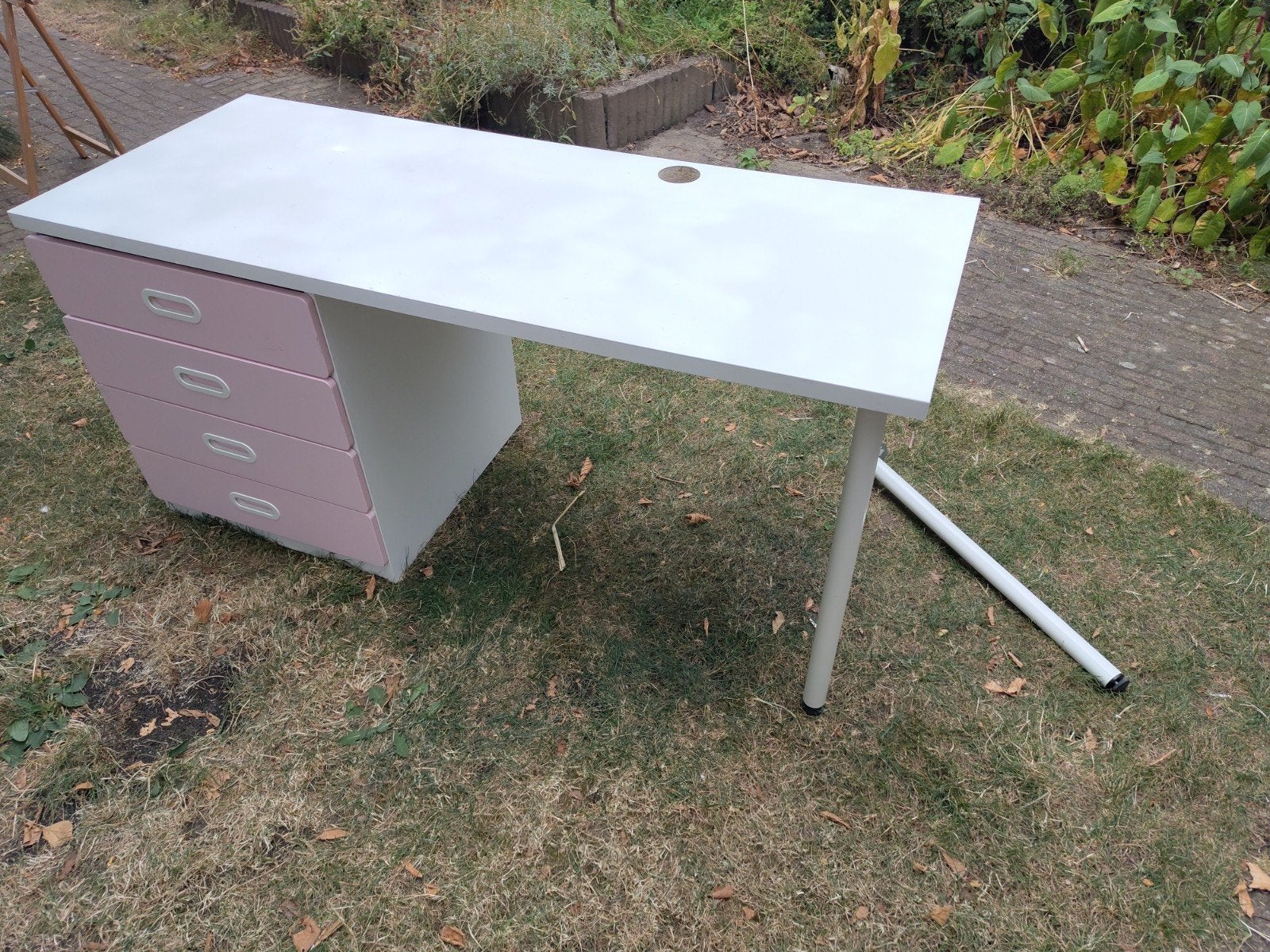Ikea Stuva Bureau (gebruikt) voor kinderkamer roze met wit, Ophalen, Gebruikt, Spaanplaat of MDF, Wit