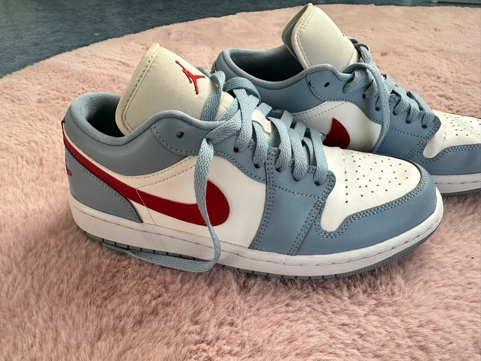 Jordan's sneakers - lichtblauw/wit/rood, Blauw, Ophalen of Verzenden, Sneakers of Gympen, Zo goed als nieuw