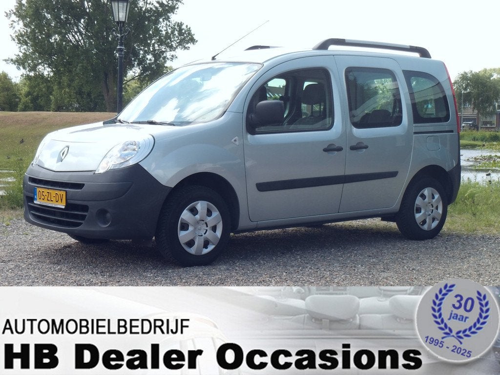 Renault Kangoo Family 1.6-16V Expression (bj 2008), Gebruikt, 4 cilinders, Origineel Nederlands, Handgeschakeld