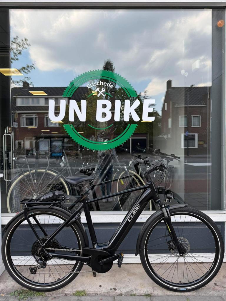 Cube Touring Hybrid pro, Versnellingen, Zo goed als nieuw, 53 tot 57 cm, Ophalen