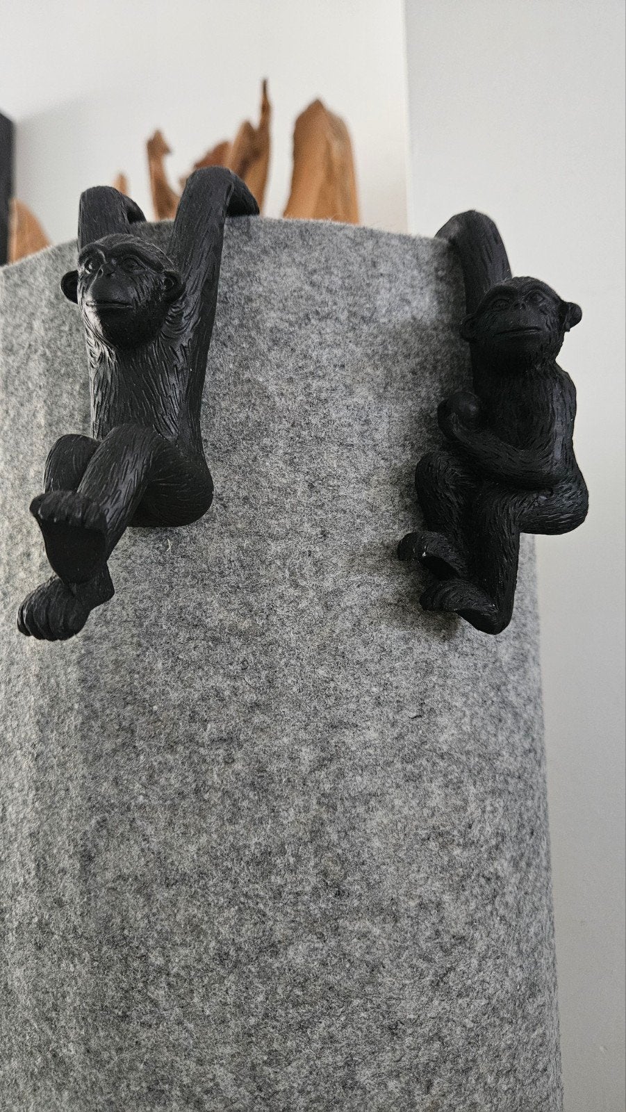 Decoratieve apen beeldjes, Ophalen, Zwart, Kunststof, Zo goed als nieuw