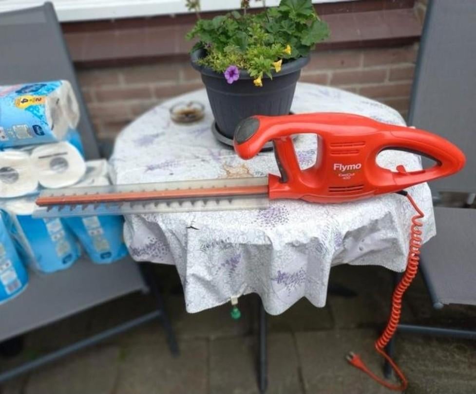 Flymo EasiCut 420 Elektrische Heggenschaar, Tuin en Terras, Heggenscharen, Ophalen of Verzenden, Gebruikt, Elektrisch, Flymo