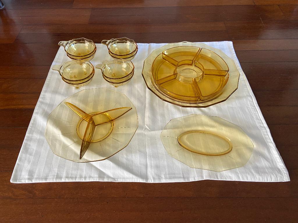 Art deco glaswerk van W.J. Roozendaal voor Kristalunie, Ophalen