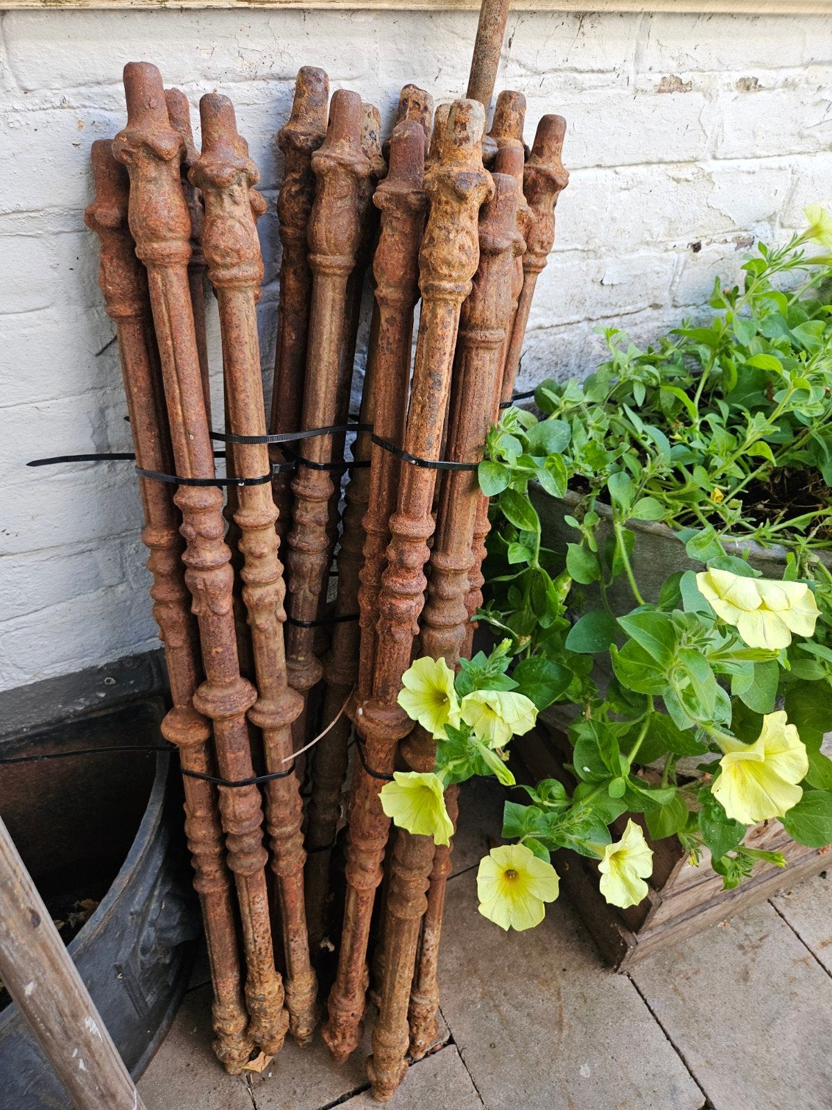 gietijzeren trapspijlen  balusters, zwaar en prachtig 19 st, Ophalen of Verzenden