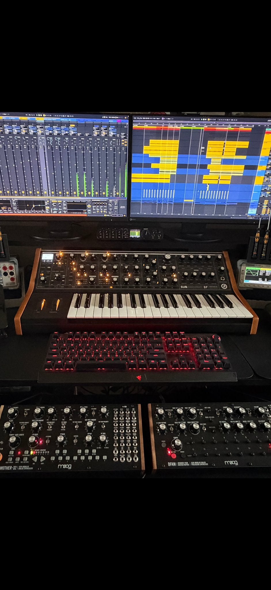 Moog Subsequent 37 - Zo goed als nieuw met doos en factuur, Muziek en Instrumenten, Synthesizers, Ophalen, Zo goed als nieuw, Overige aantallen