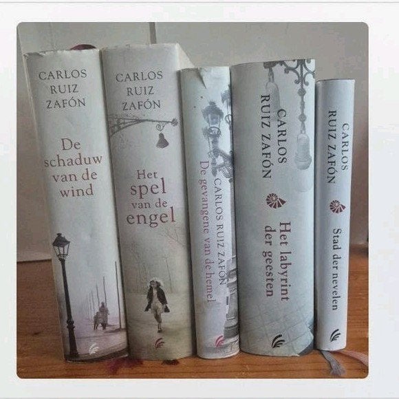 Carlos Ruiz Zafón Serie 5X Kerkhof der Vergeten Boeken +Xtra, Ophalen of Verzenden, Gelezen