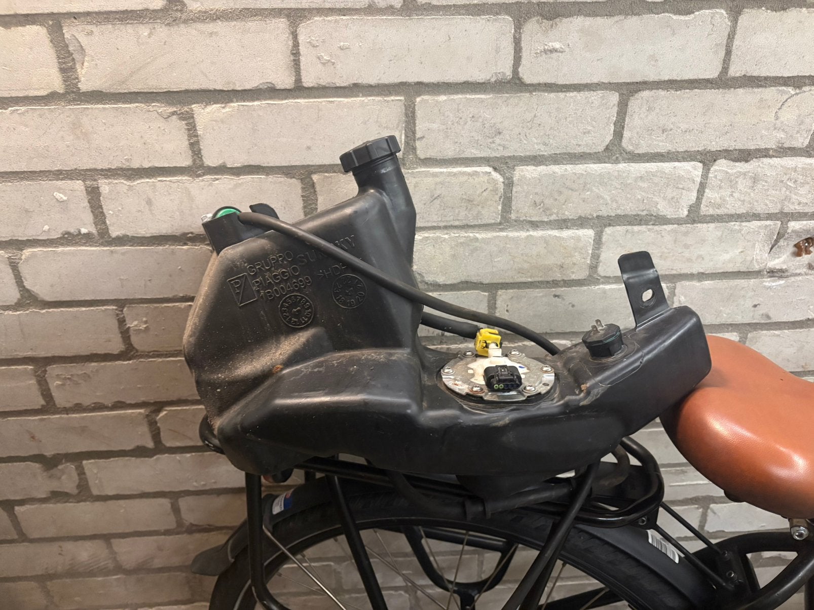 Piaggio zip iget tank en kabelboom, Ophalen, Zo goed als nieuw, Benzine, Zip