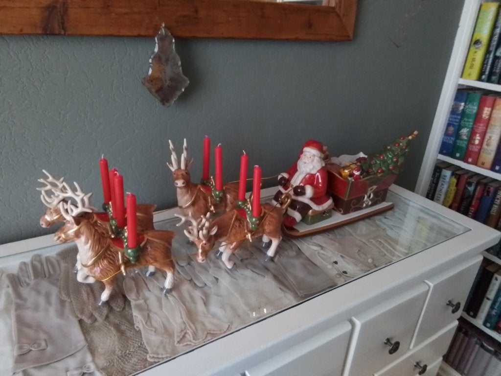 Villeroy & Boch kerstman met slee en rendieren muziekdoos, Ophalen of Verzenden, Zo goed als nieuw
