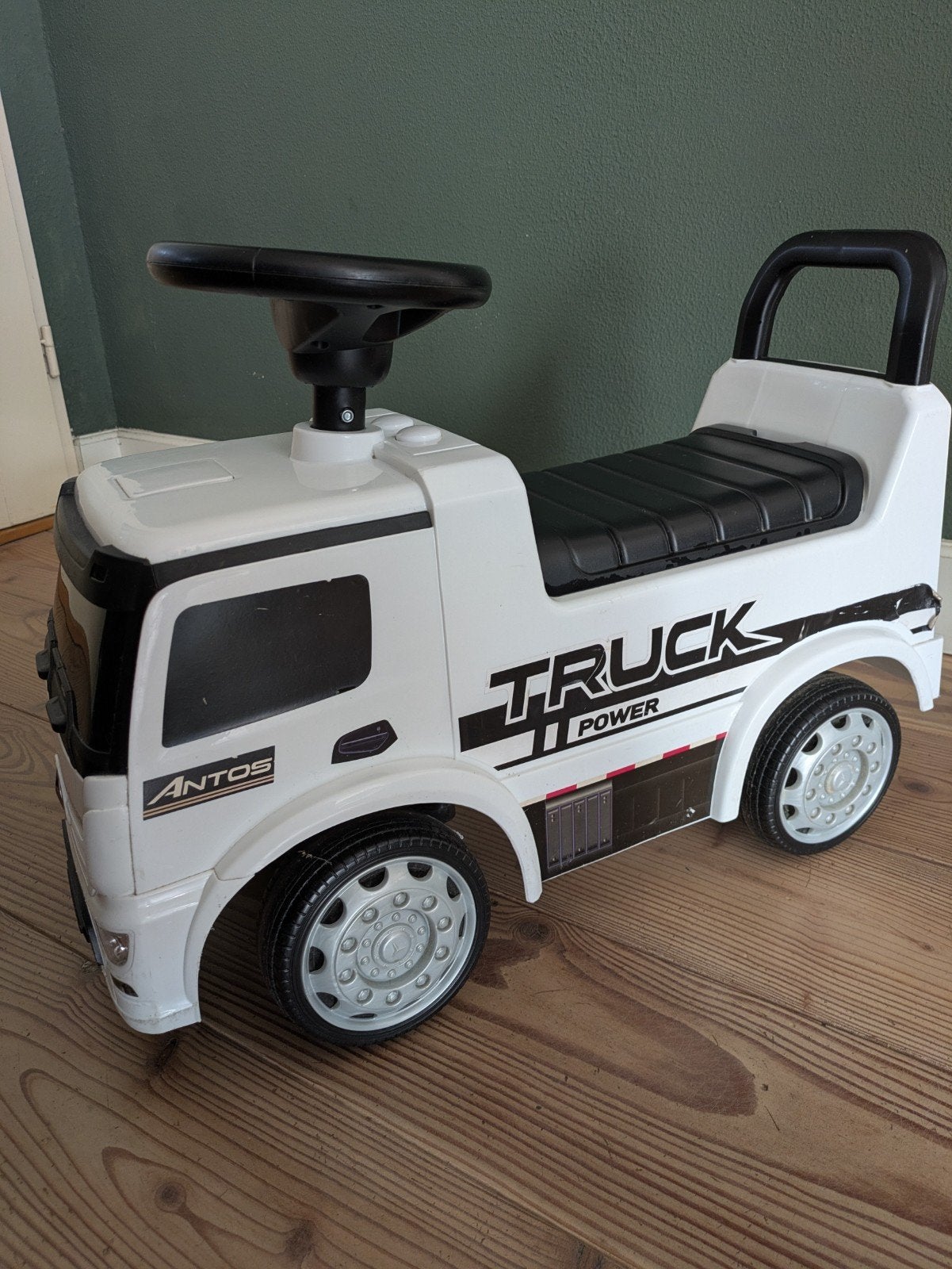 in prijs verlaagt!  Mercedes Truck loopauto! (met geluid/en, Gebruikt