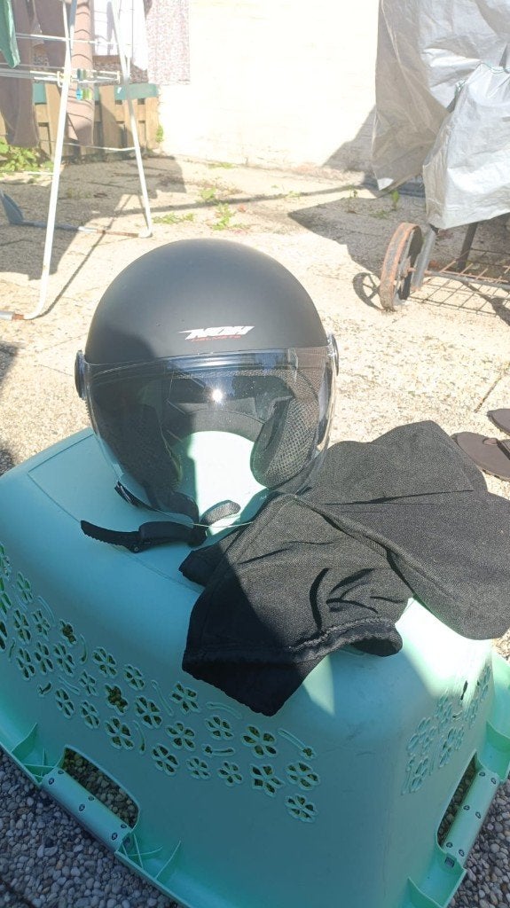 scooter helm maat M, Fietsen en Brommers, Ophalen of Verzenden, Zo goed als nieuw, Medium