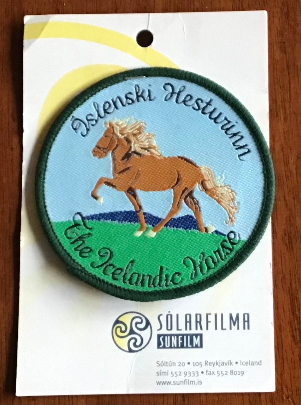 IJslandse paard (Íslenski Hesturinn) in tölt, strijkembleem, Ophalen of Verzenden, Nieuw, Overige applicaties