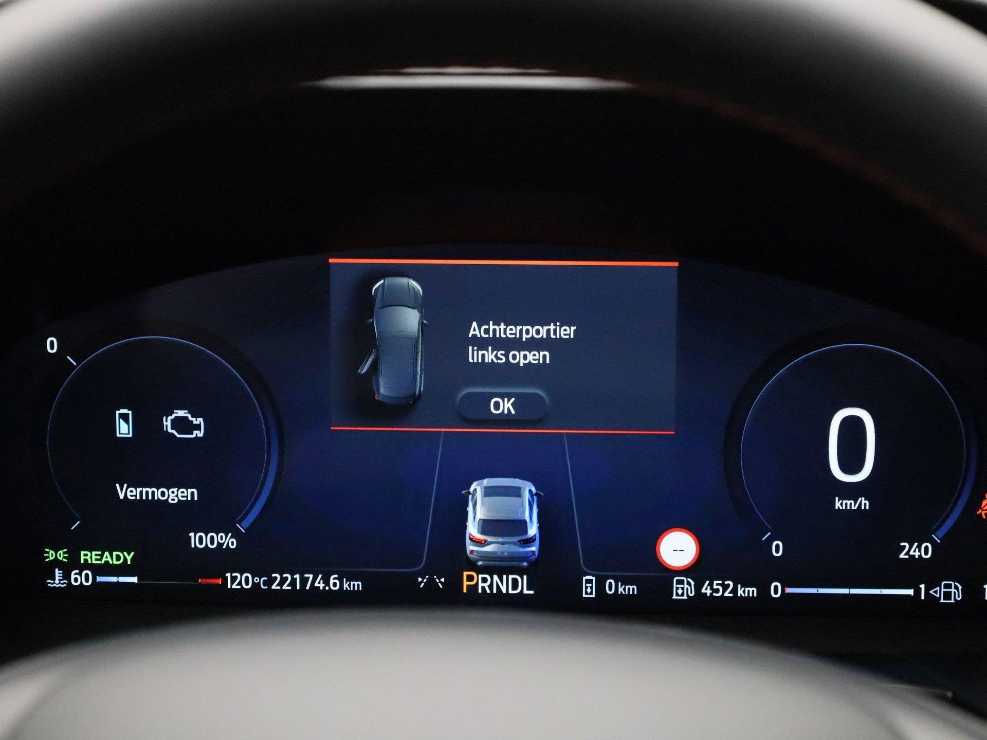 Foto 9 van Ford Kuga 2.5 PHEV ST-Line | Head up display | Camera achter