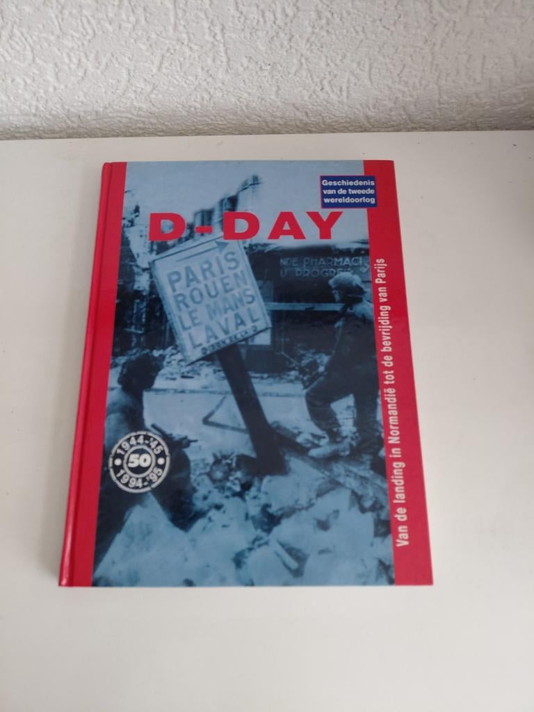 Boek d-day, Ophalen of Verzenden, Tweede Wereldoorlog, Gelezen