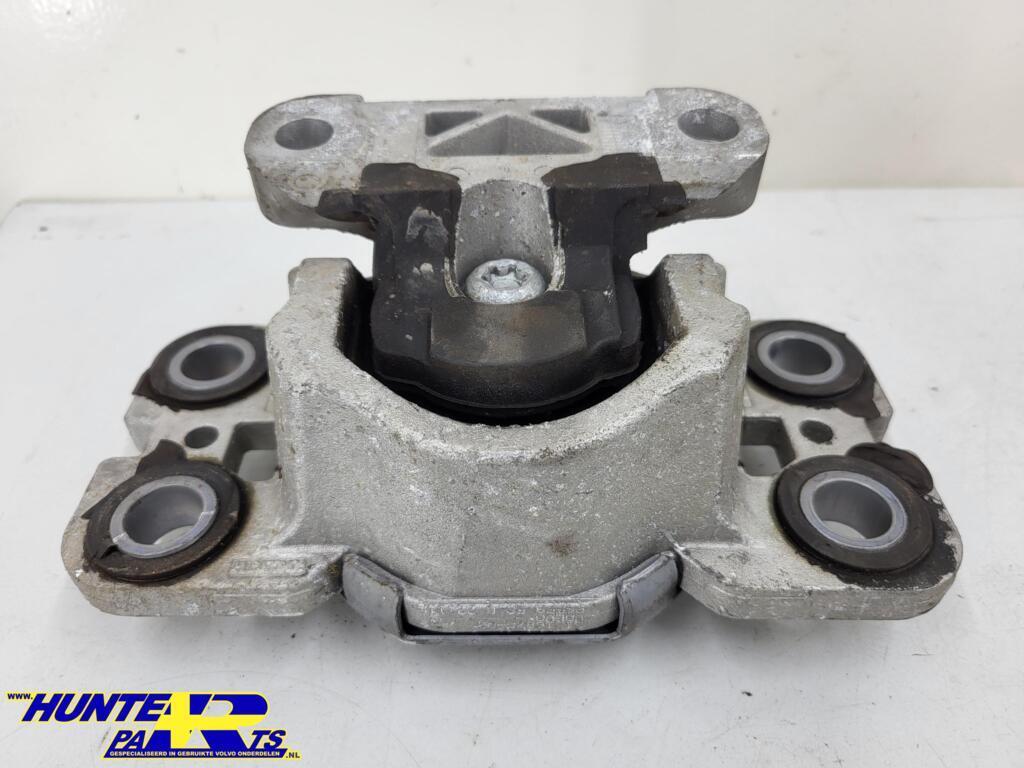 Versnellingsbaksteun Volvo V70 III ('07-'17) 3131687502, Gebruikt, Ophalen of Verzenden, Volvo, Volvo