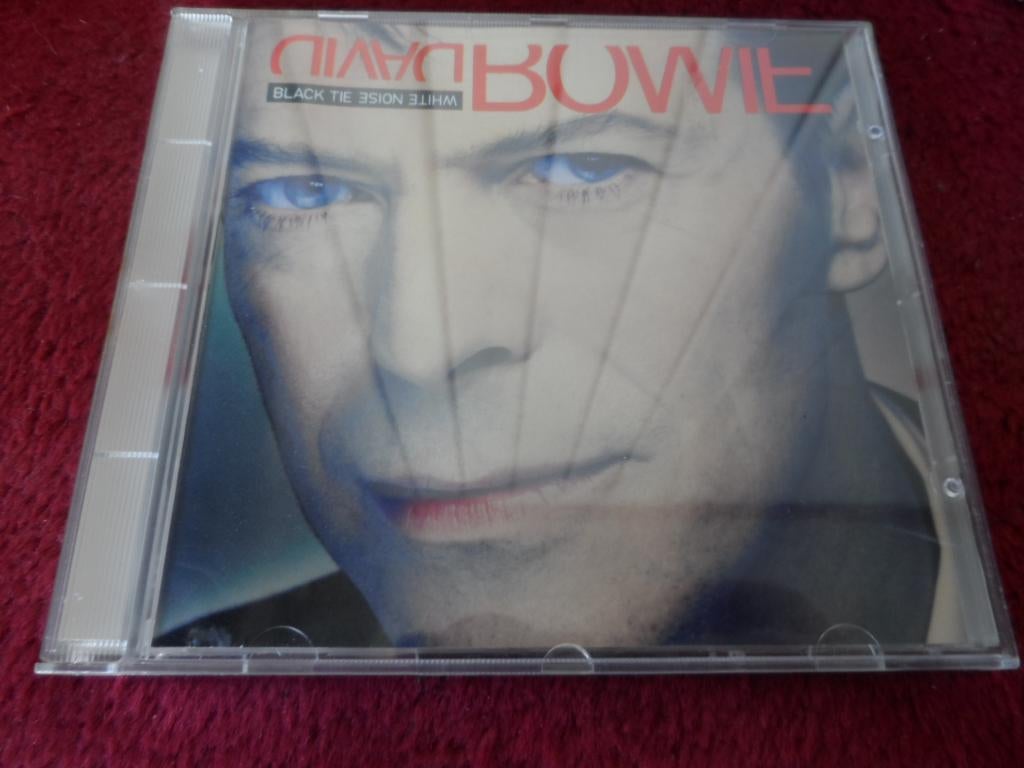 cd David Bowie - Black Tie White Noise, Ophalen of Verzenden, Zo goed als nieuw