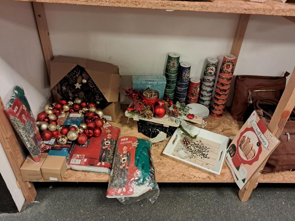 6 bananen dozen met kerst spul, Ophalen, Nieuw