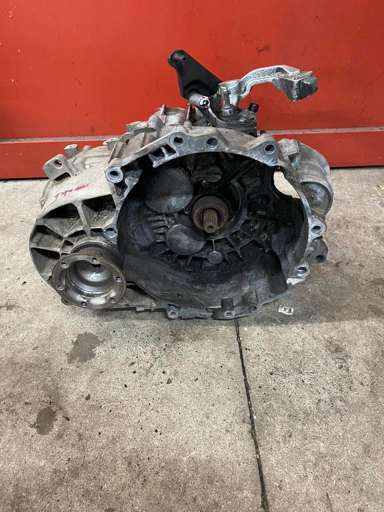 Versnellingsbak Vw tiguan bj 2012 bakcode LXM 296643 km, Auto-onderdelen, Ophalen, Gebruikt, Volkswagen