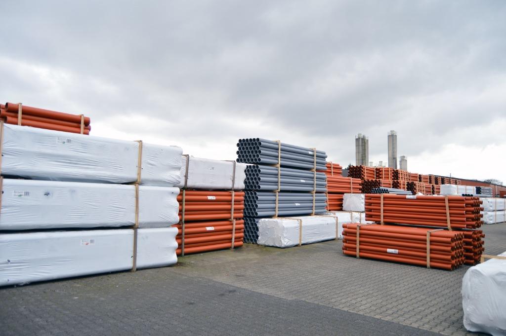 pvc buis met mof 110 t/m 400 mm met mof vanaf 2.35 per meter, Ophalen, Pvc, Nieuw, 4 tot 6 meter