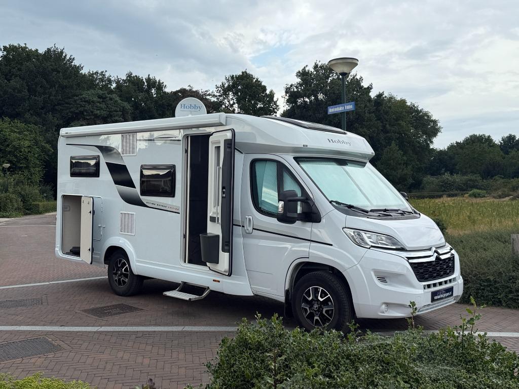 Hobby Optima Ontour Edition-Enkele bedden-1e Eig.-2023 Zgan!, Hobby, Bedrijf, Diesel, Half-integraal