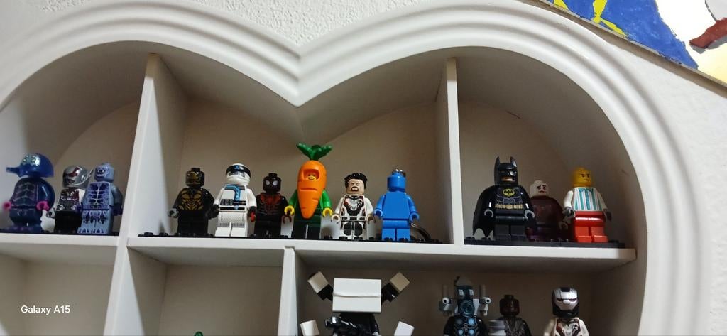 Lego minifigures, Kinderen en Baby's, Speelgoed | Duplo en Lego, Ophalen of Verzenden, Zo goed als nieuw, Losse stenen, Lego