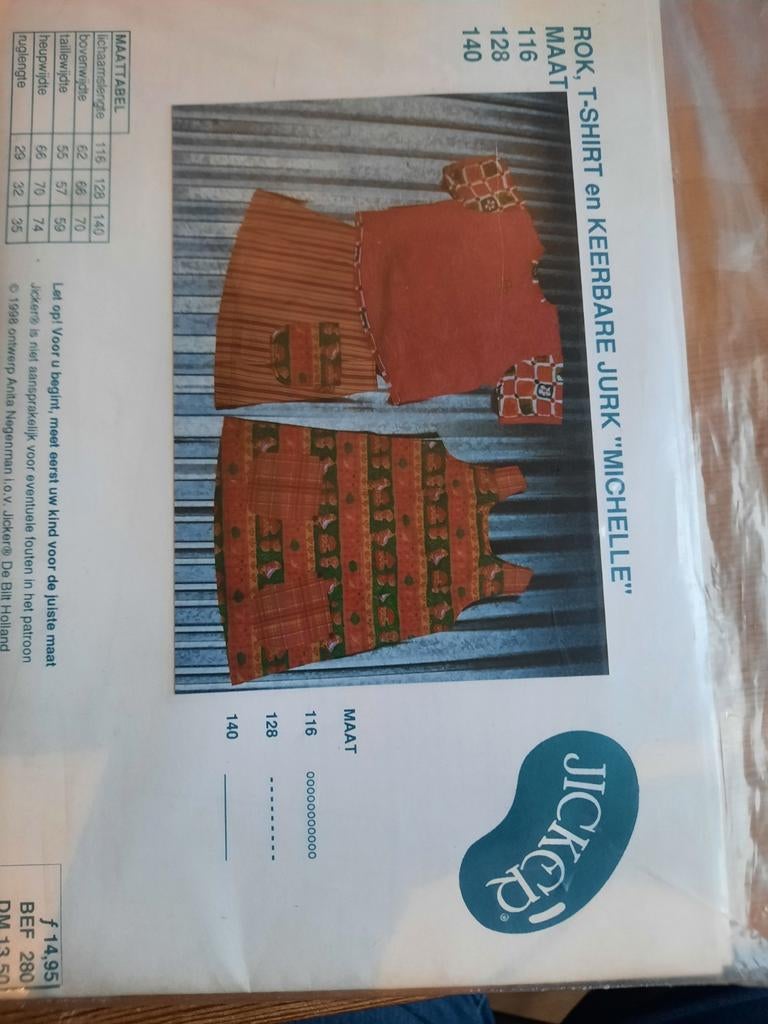 Naaipatroon t-shirt en keerbare jurk maat 116, 128, 140, Ophalen of Verzenden, Kind, Overige merken