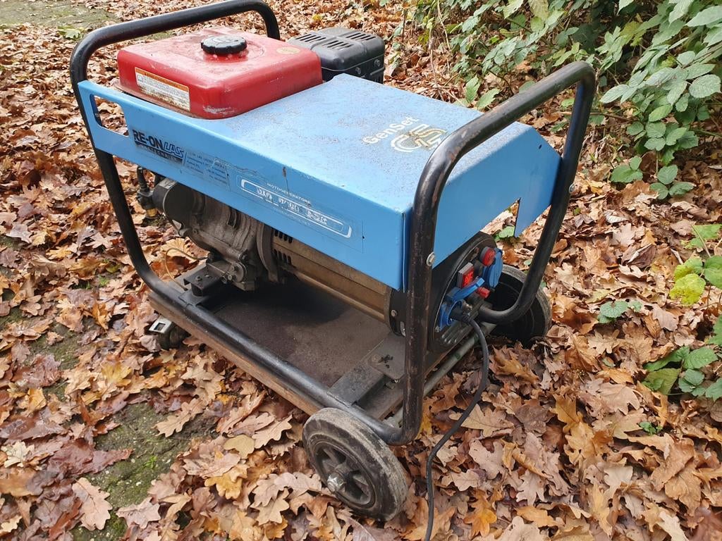 Genset aggregaat generator 230volt benzine, Ophalen, Gebruikt, Minder dan 5 kVA, Benzine